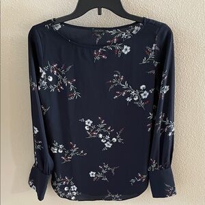 NWOT Ann Taylor Navy Floral Long Sleeve Top with White & Red Blooms XXS